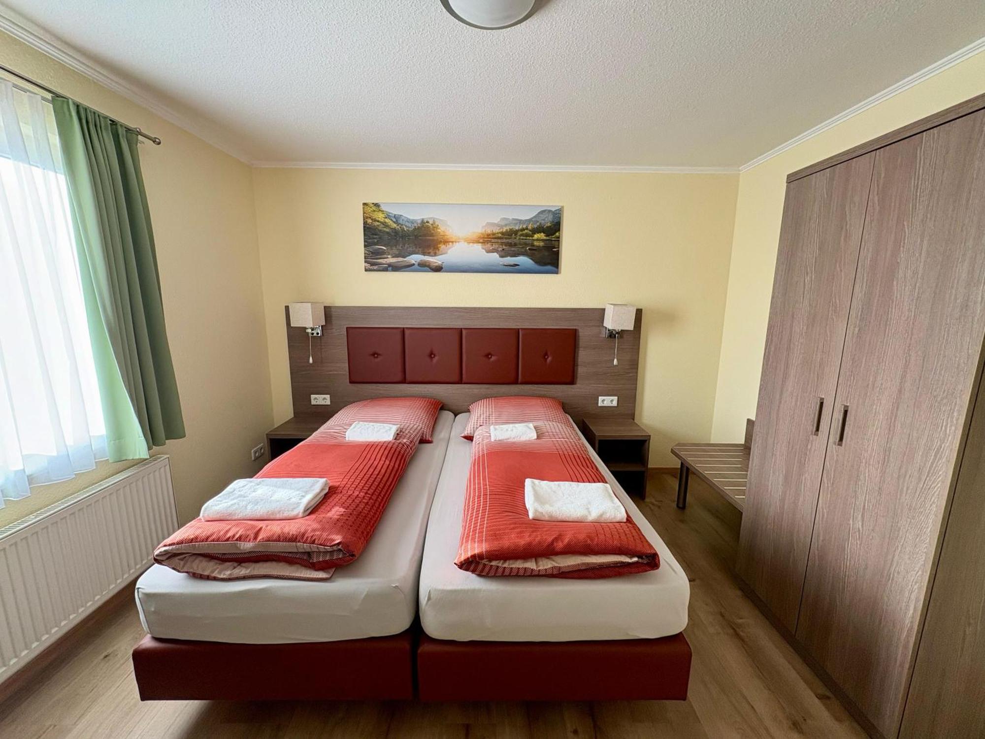Ellen Hotel Harrislee Buitenkant foto