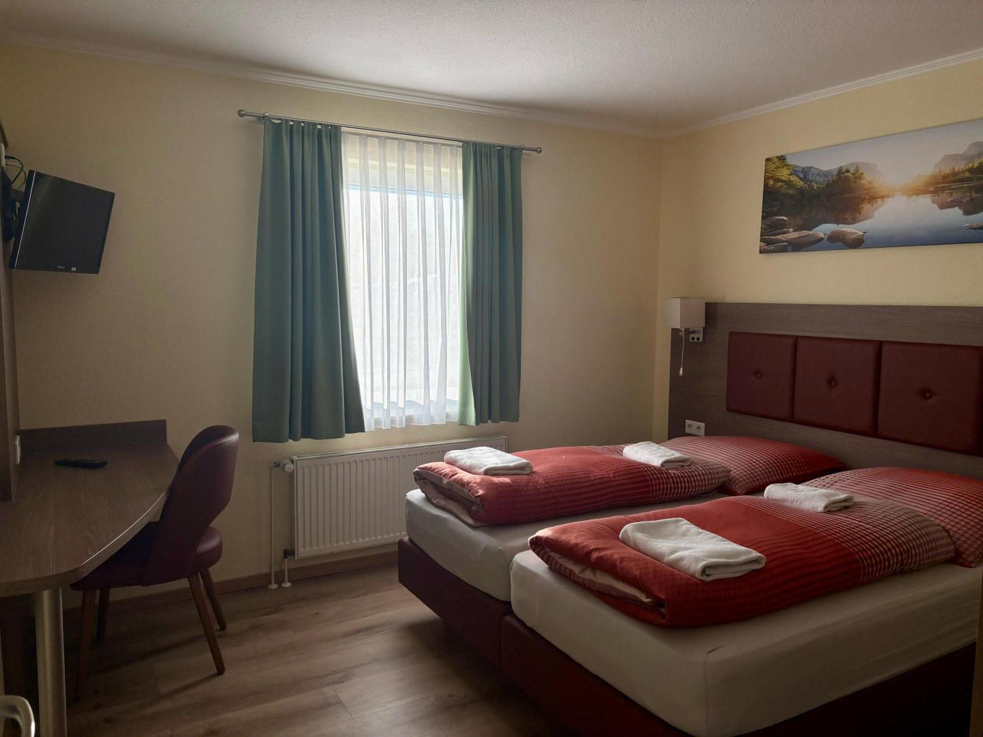 Ellen Hotel Harrislee Buitenkant foto